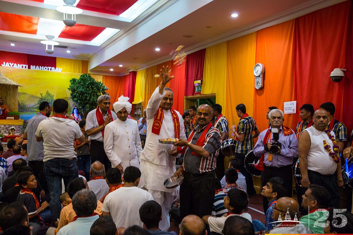 ©1987-2017 SKS Swaminarayan Temple East London